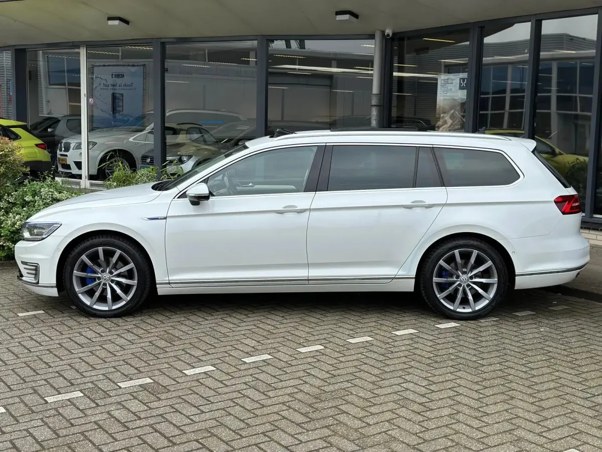 1.4 TSI GTE Highline / PANO / Leder bekleding / Head up
