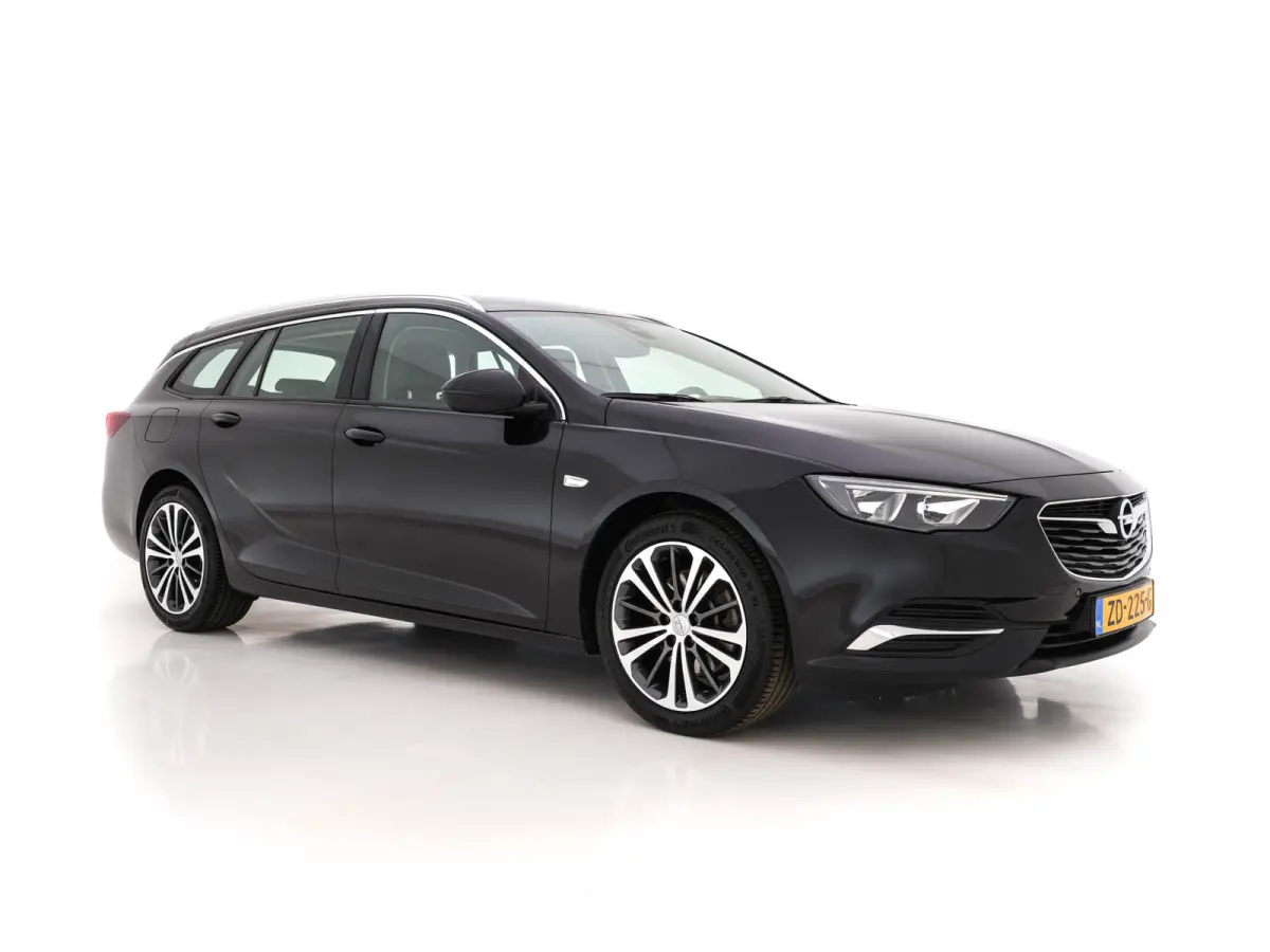 1.5 Turbo Business Executive Aut. *NAVI-FULLMAP | LEATHER-FABRIC | KEYLESS | DAB+ | SPORT-SEATS  | ECC | PDC | CRUISE | TOWBAR | CARPLAY | 18''ALU*
