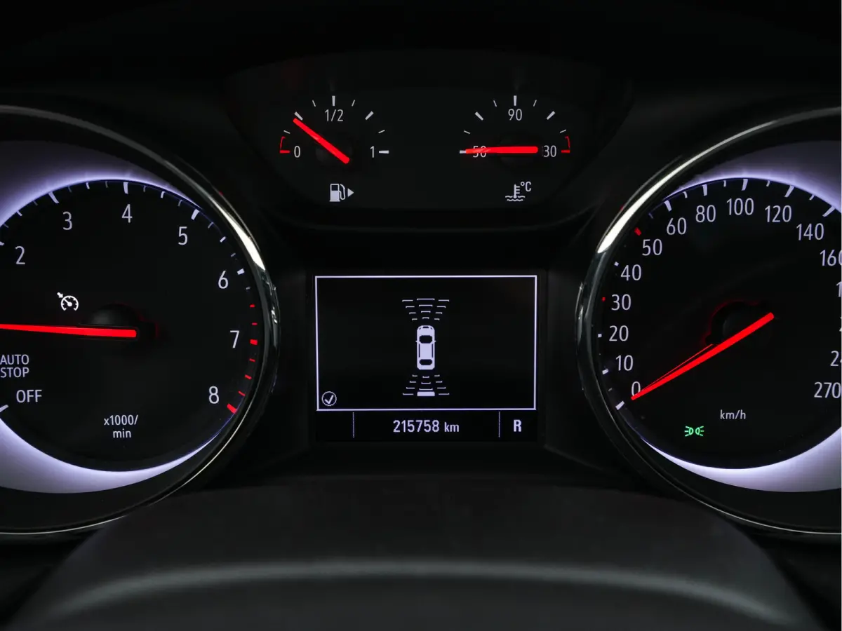 1.5 Turbo Business Executive Aut. *NAVI-FULLMAP | LEATHER-FABRIC | KEYLESS | DAB+ | SPORT-SEATS  | ECC | PDC | CRUISE | TOWBAR | CARPLAY | 18''ALU*