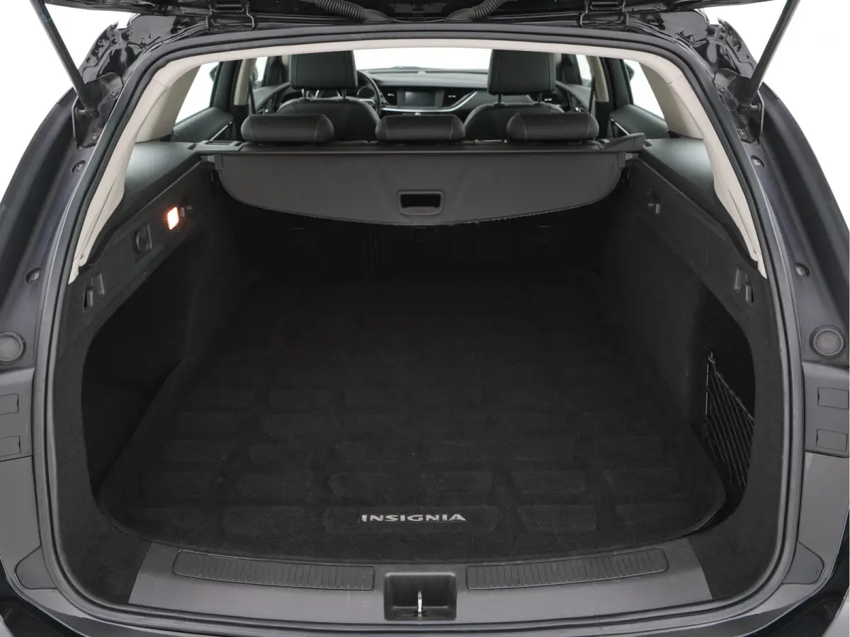 1.5 Turbo Business Executive Aut. *NAVI-FULLMAP | LEATHER-FABRIC | KEYLESS | DAB+ | SPORT-SEATS  | ECC | PDC | CRUISE | TOWBAR | CARPLAY | 18''ALU*
