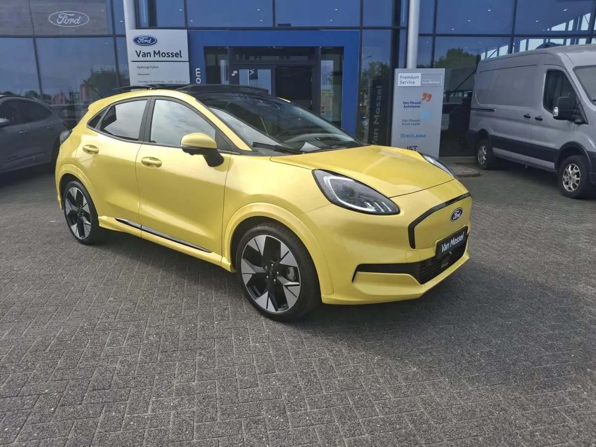 Premium 44 kWh | 170PK | Panoramadak | 19'' lichtmetalen velgen | Adaptive Cruisecontrol | Dodehoekdetectie | Cyber Yellow | Demovoertuig