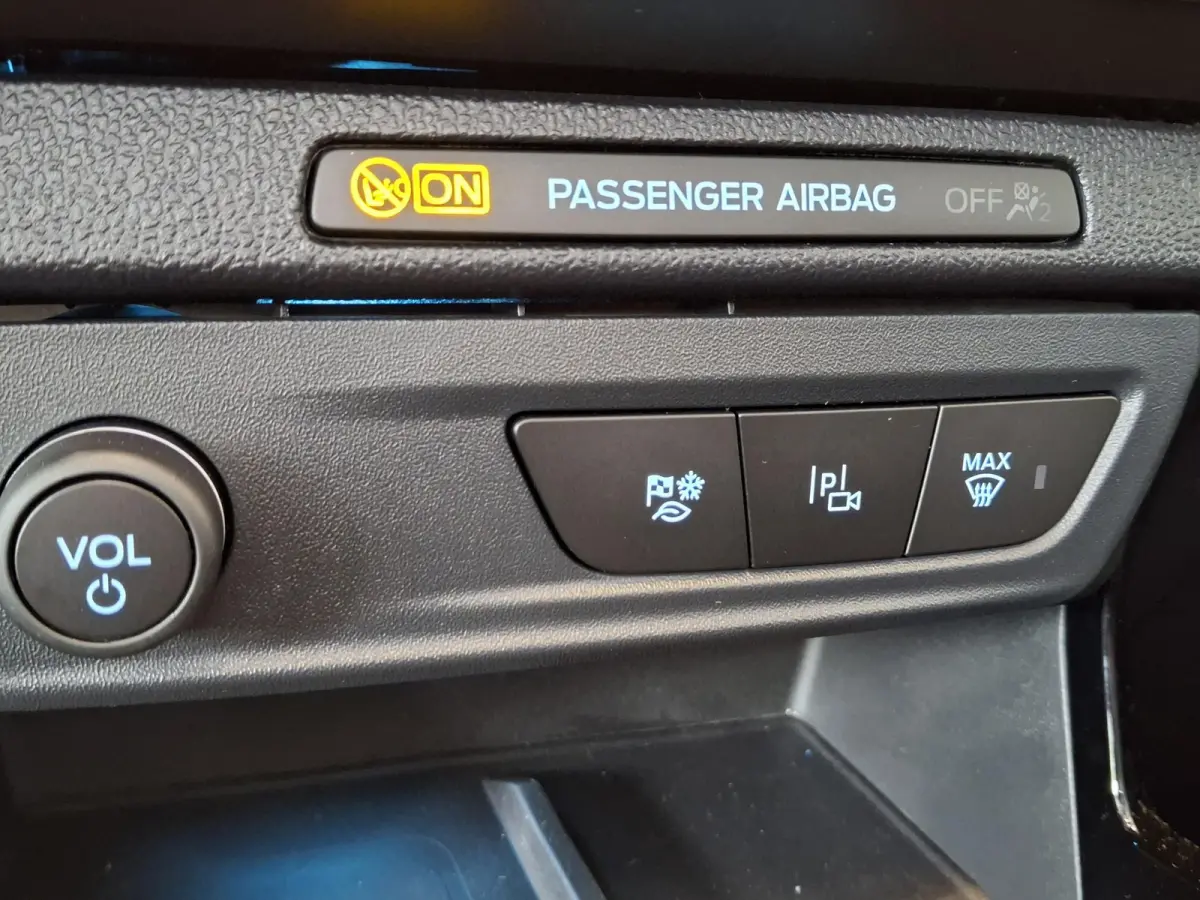 Premium 44 kWh | €3000 Ford voordeel | Nieuw te bestellen| Panoramadak | Winter Pack | Afneembare Trekhaak | Adaptive cruise control | Dodehoekdetectie |
