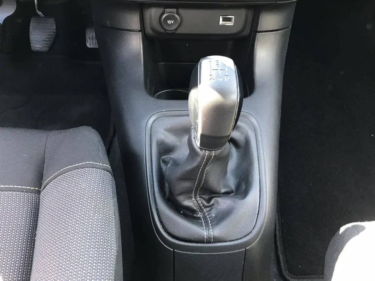 1.2 PureTech C-Series / CARPLAY / PDC / LED / CRUISE / SPVLG /