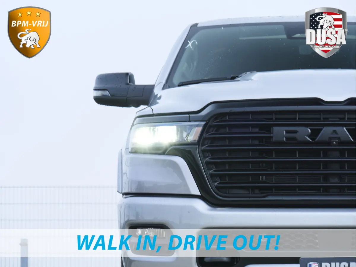 1500 | Laramie | Premium Night | 3.0L I6 Hurricane | Crew Cab | 4X4 | BPM-VRIJ | Niveau regeling | Passenger Display | Getoonde accessoires zijn verkrijgbaar tegen meerprijs