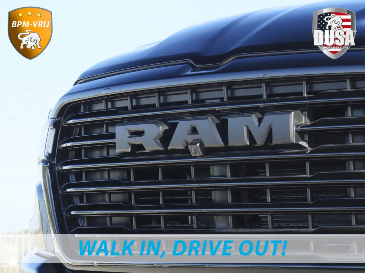 1500 | Laramie | Night | 3.0L I6 Hurricane | Crew Cab | 4X4 | BPM-VRIJ | Panorama | 14,4-inch Touchscreen | Getoonde accessoires zijn verkrijgbaar tegen meerprijs