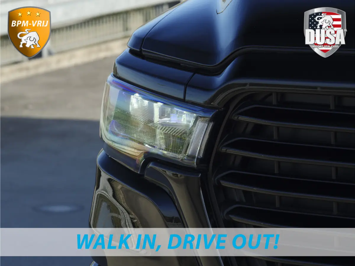 1500 | Laramie | Night | 3.0L I6 Hurricane | Crew Cab | 4X4 | BPM-VRIJ | Panorama | 14,4-inch Touchscreen | Getoonde accessoires zijn verkrijgbaar tegen meerprijs
