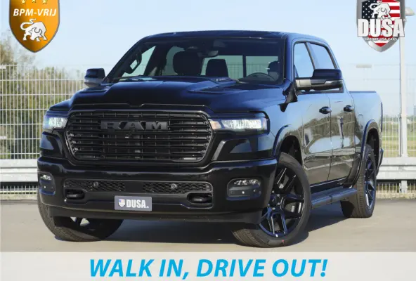 1500 | Laramie | Night | 3.0L I6 Hurricane | Crew Cab | 4X4 | BPM-VRIJ | Panorama | 14,4-inch Touchscreen | Getoonde accessoires zijn verkrijgbaar tegen meerprijs