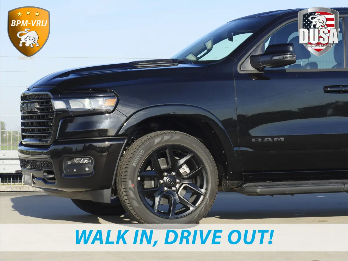 1500 | Laramie | Night | 3.0L I6 Hurricane | Crew Cab | 4X4 | BPM-VRIJ | Panorama | 14,4-inch Touchscreen | Getoonde accessoires zijn verkrijgbaar tegen meerprijs