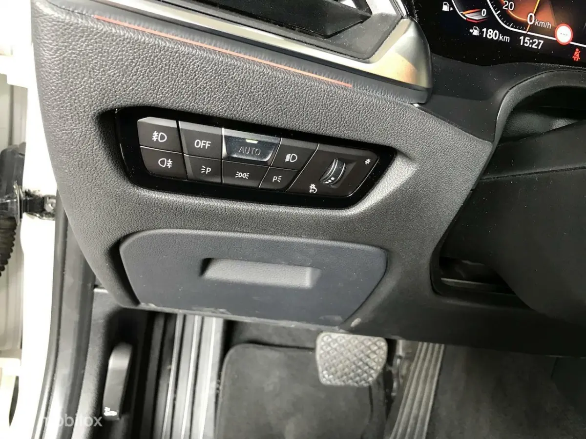 330i Business Edition M-Pakket 258PK
