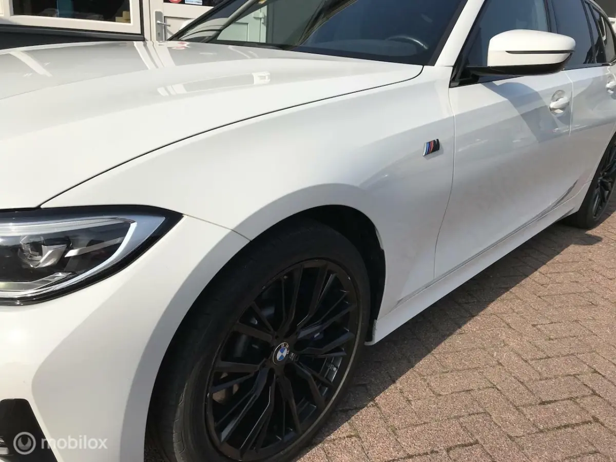 330i Business Edition M-Pakket 258PK