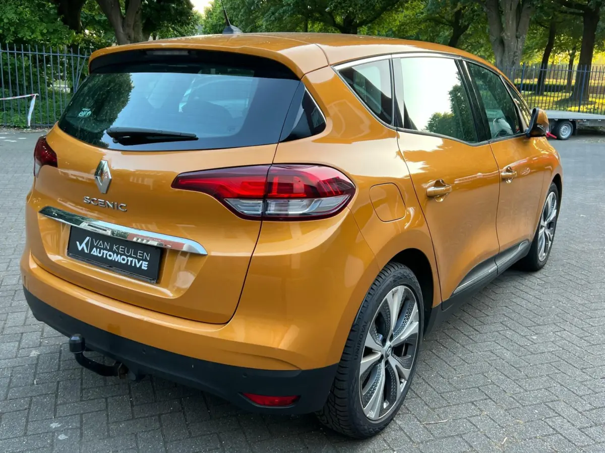 1.2 TCe Intens l Zeer Luxe l Trekhaak l