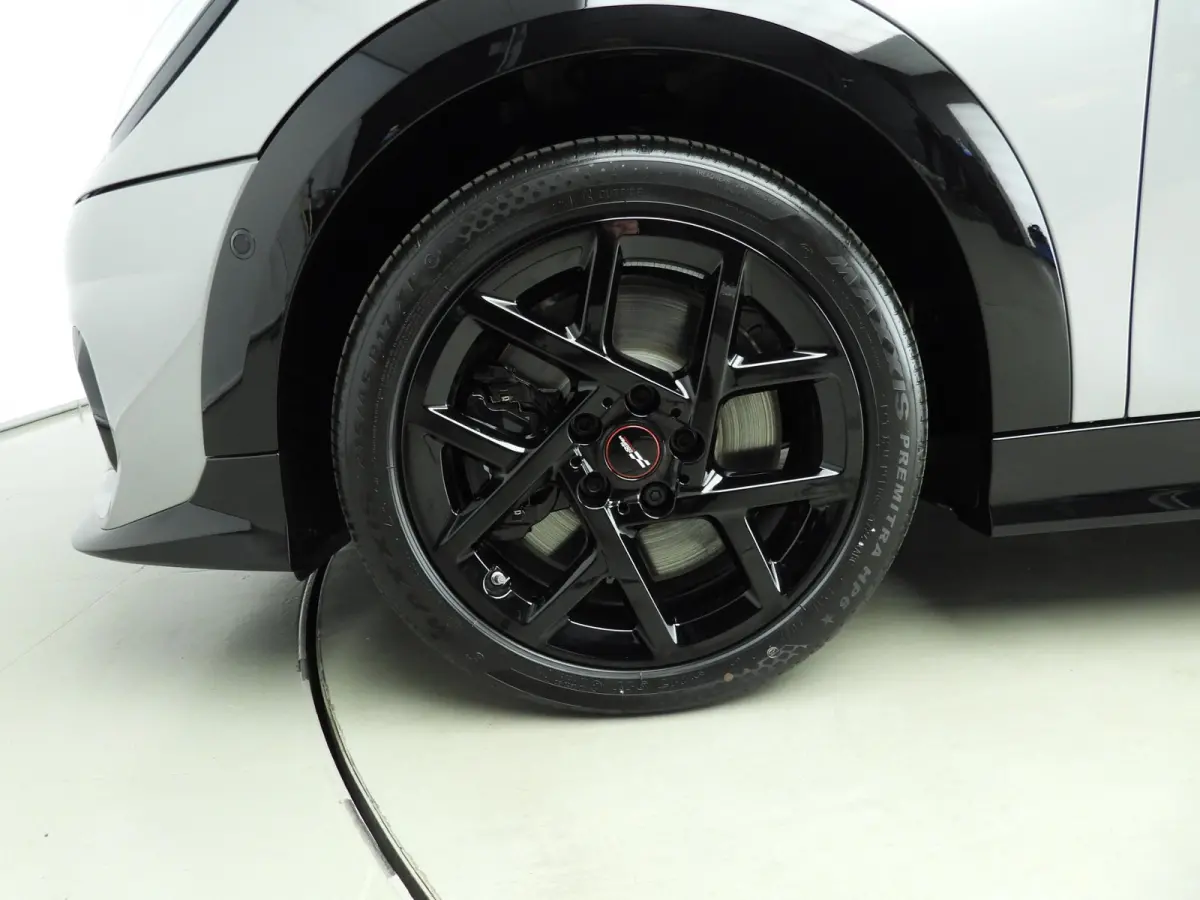 Cooper C C John Cooper Works Trim / Pakket M / Panoramadak / Park assist / Head-up / Alu wielen 17 inch