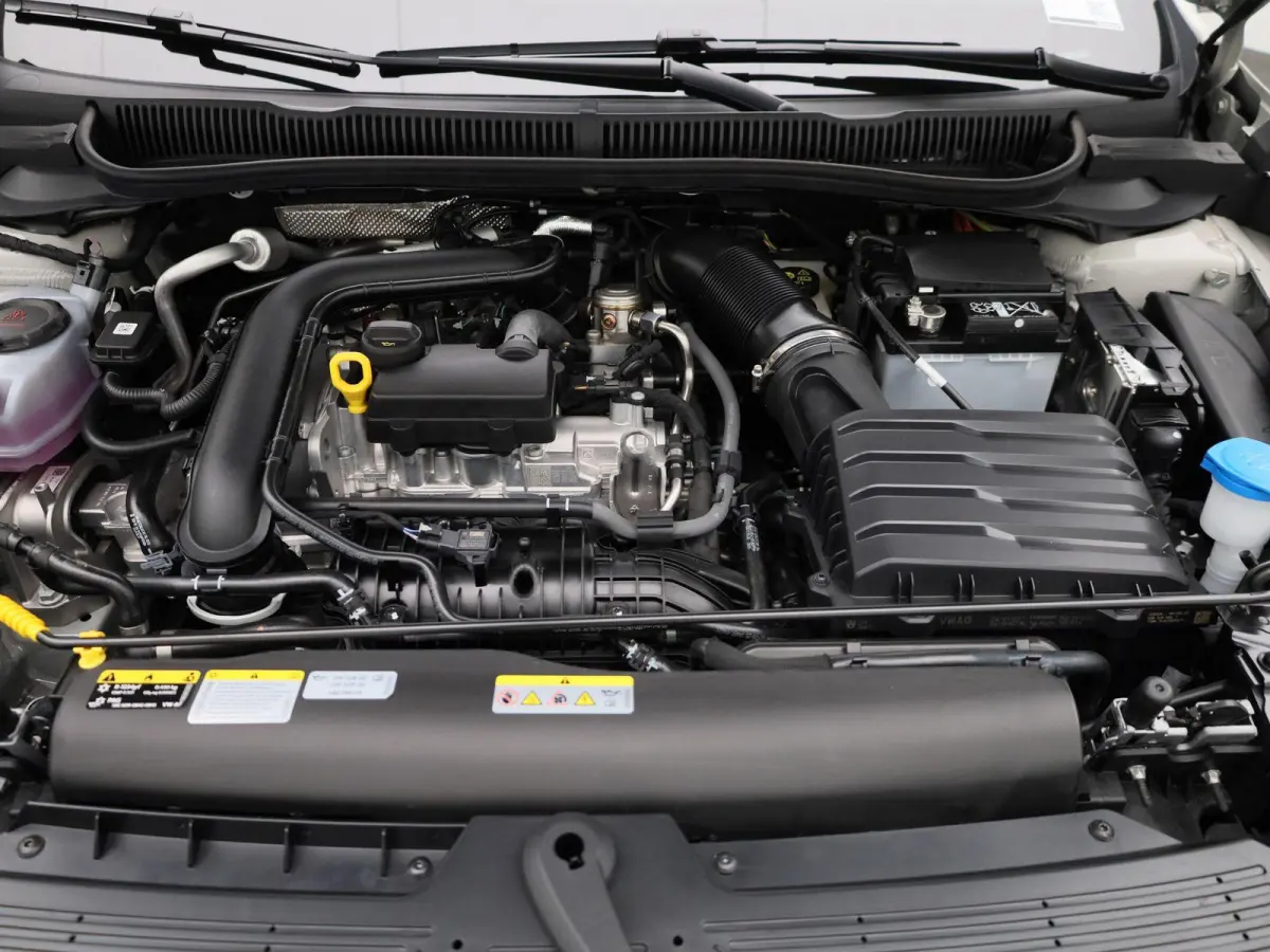 1.0 TSI Life Edition 116PK Fysieke voorraad auto | Direct leverbaar | Keyless | Privacy glas | Digitale cockpit | Achteruitrij camera | Parkeersensoren achter
