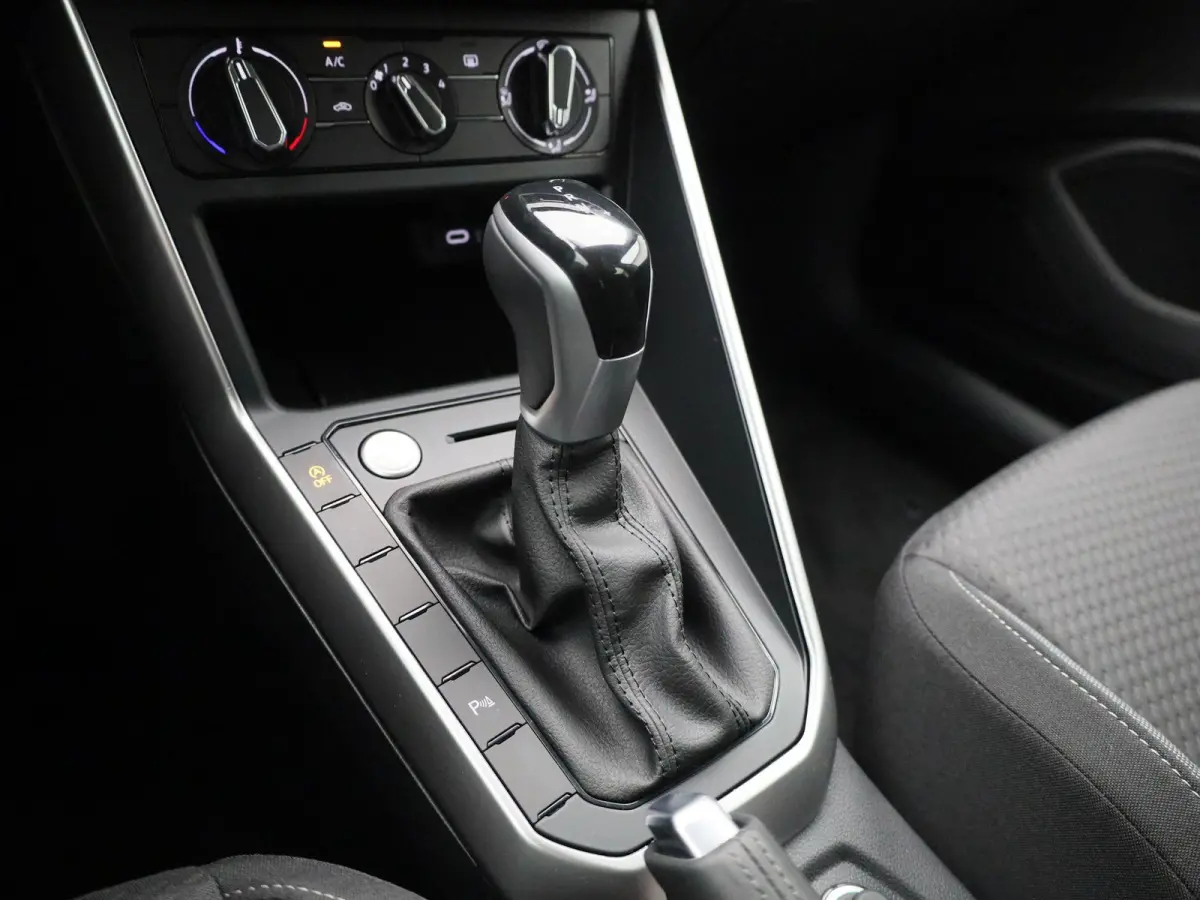 1.0 TSI Life Edition 116PK Fysieke voorraad auto | Direct leverbaar | Keyless | Privacy glas | Digitale cockpit | Achteruitrij camera | Parkeersensoren achter
