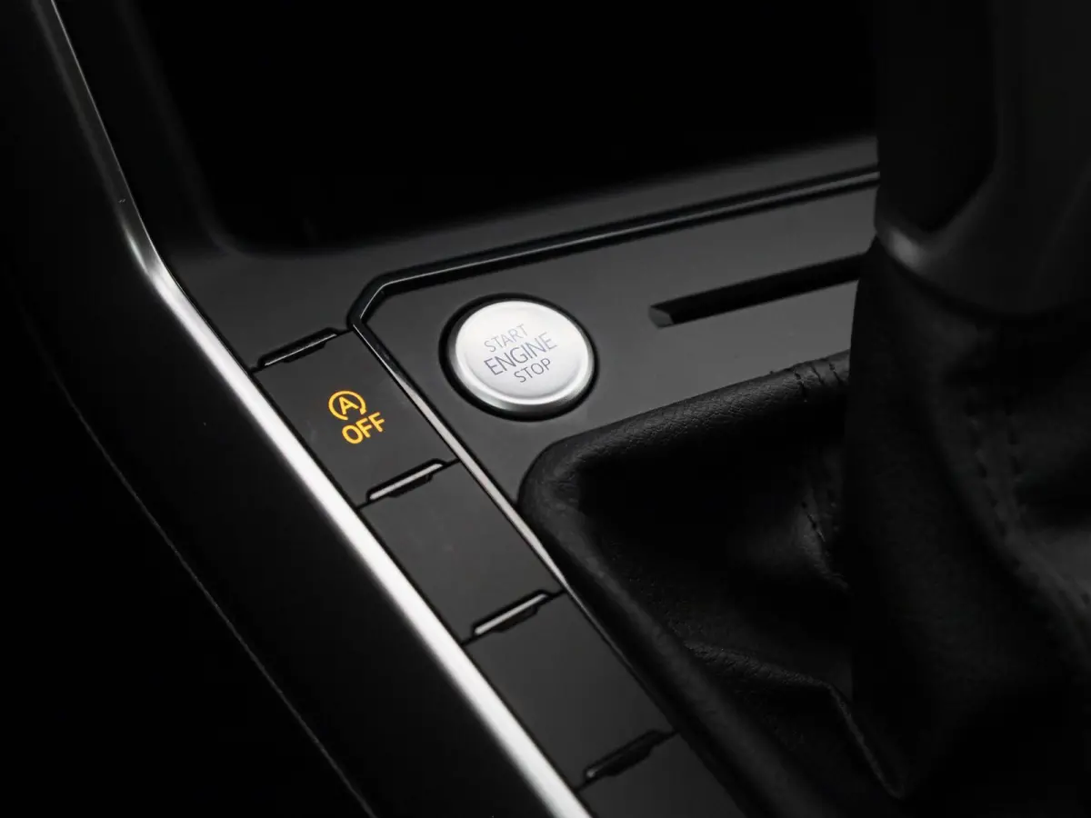 1.0 TSI Life Edition 116PK Fysieke voorraad auto | Direct leverbaar | Keyless | Privacy glas | Digitale cockpit | Achteruitrij camera | Parkeersensoren achter