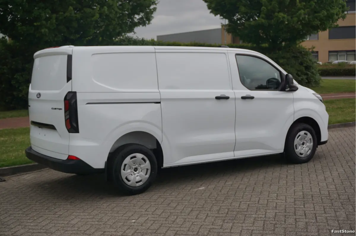320S 136PK Trend AUT BPM VRIJ!! Apple CP/Android A,  Achterklep, 2800KG Trekgewicht!! NR. 253