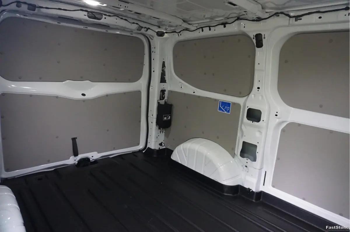 320S 136PK Trend AUT BPM VRIJ!! Apple CP/Android A,  Achterklep, 2800KG Trekgewicht!! NR. 253