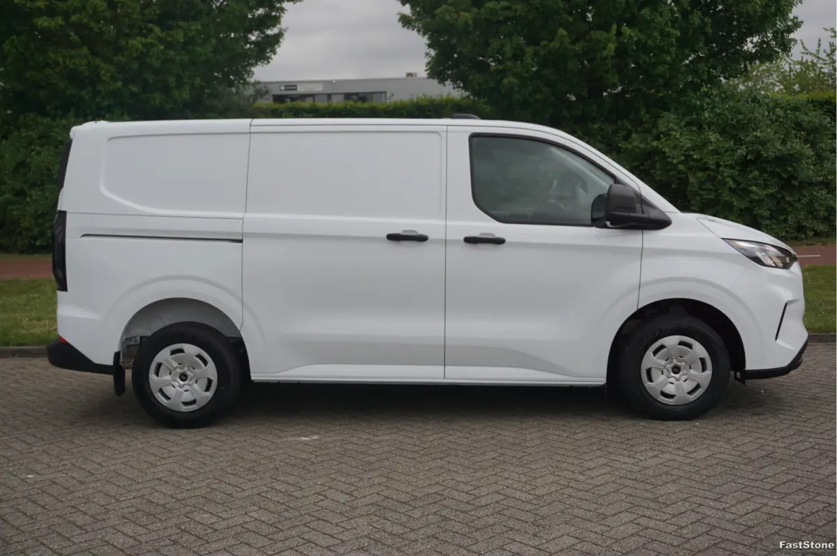 320S 136PK Trend AUT BPM VRIJ!! Apple CP/Android A,  Achterklep, 2800KG Trekgewicht!! NR. 253