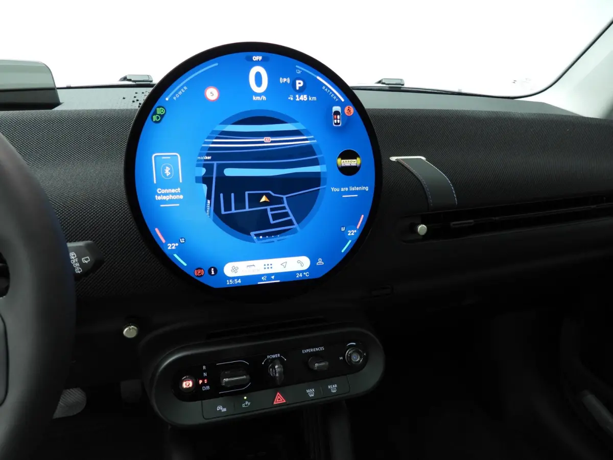 Cooper E Classic Trim / Pakket L / Harman-Kardon / Panoramadak / Getint glas / Park assist / Head-up / Alu wielen 18 inch