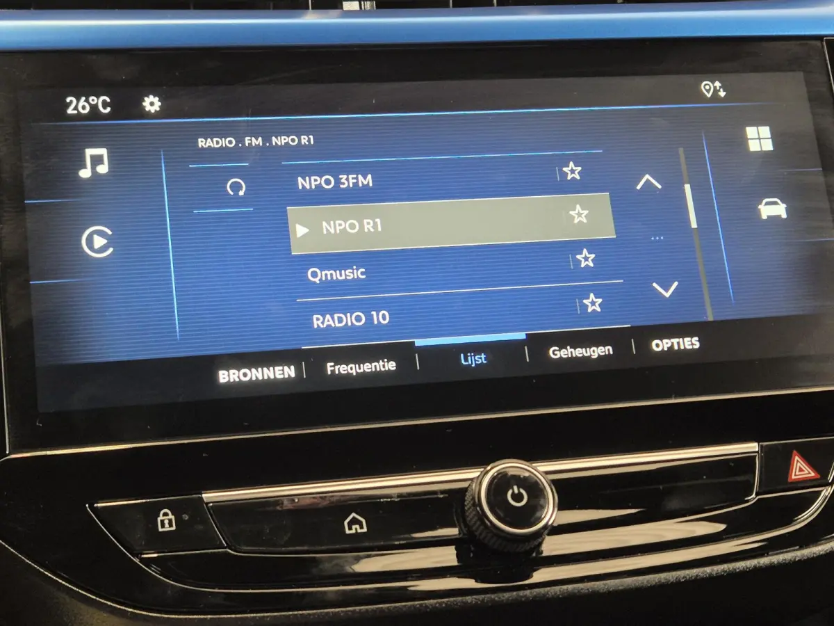 1.2 Turbo Hybrid Yes Automaat | Apple Carplay/Android Auto | Parkeersensoren Achter | Stoelverwarming | Stuurverwarming |