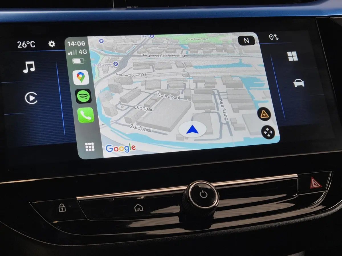 1.2 Turbo Hybrid Yes Automaat | Apple Carplay/Android Auto | Parkeersensoren Achter | Stoelverwarming | Stuurverwarming |