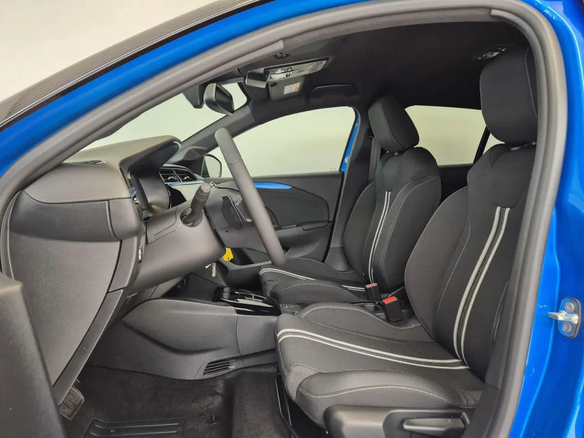 1.2 Turbo Hybrid Yes Automaat | Apple Carplay/Android Auto | Parkeersensoren Achter | Stoelverwarming | Stuurverwarming |