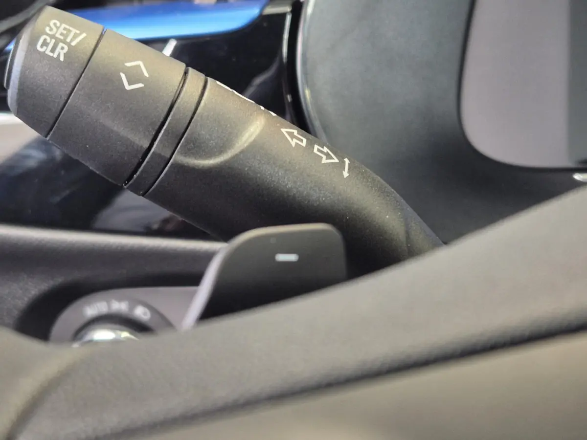 1.2 Turbo Hybrid Yes Automaat | Apple Carplay/Android Auto | Parkeersensoren Achter | Stoelverwarming | Stuurverwarming |