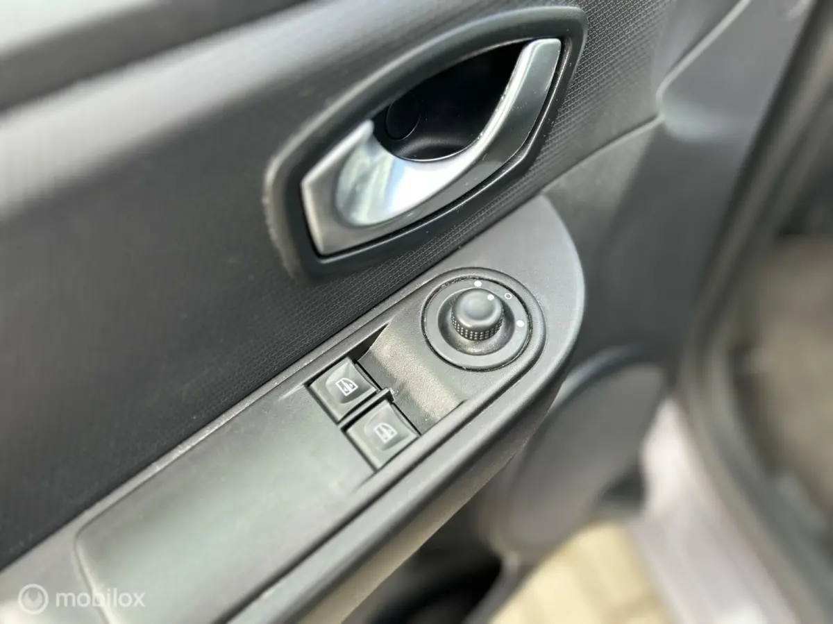 Clio Dynamique | | NAVI | CRUISE | DAB