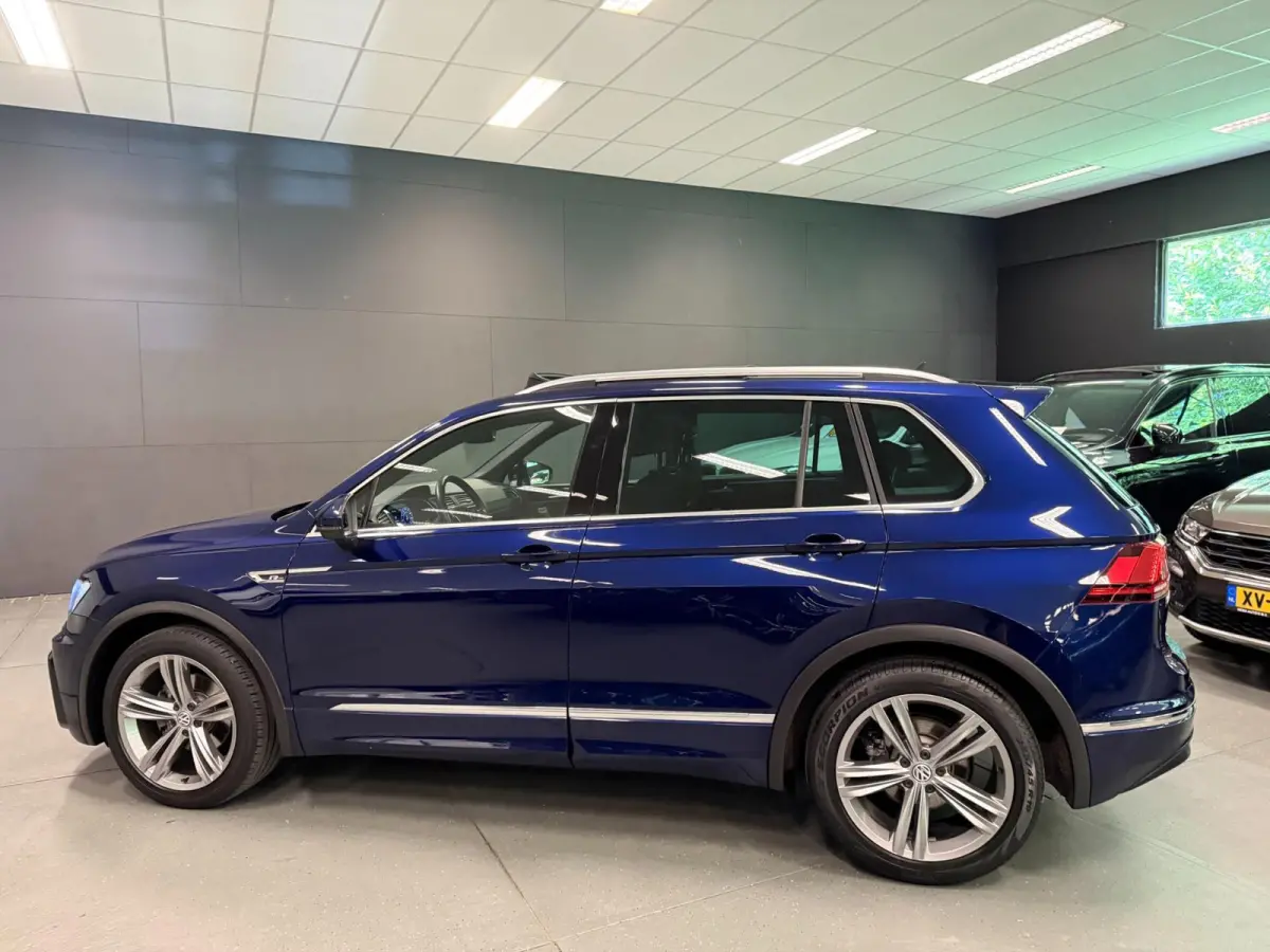 1.4 TSI ACT R-LINE PANO/V-COCKPIT/NAVI/LED/ECC/PDC/CRUISE///
