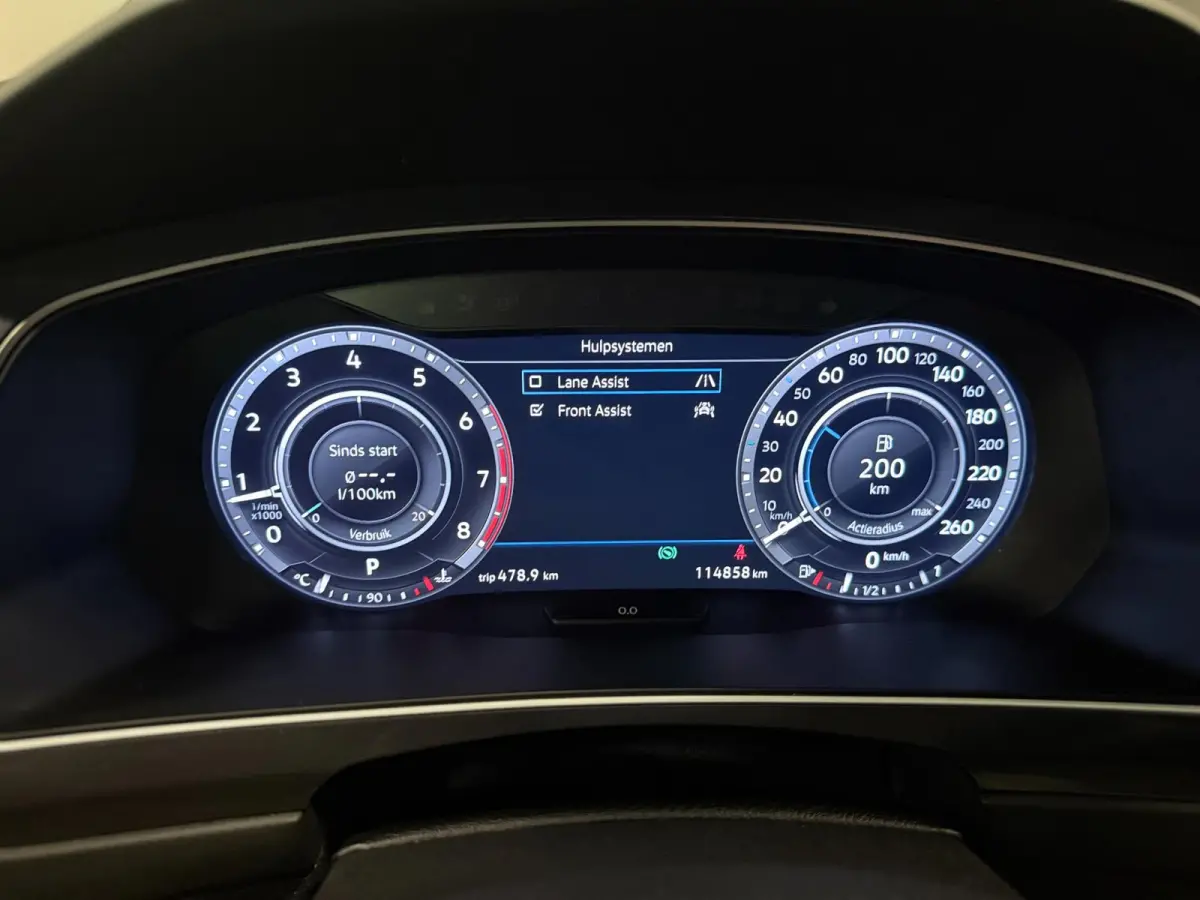 1.4 TSI ACT R-LINE PANO/V-COCKPIT/NAVI/LED/ECC/PDC/CRUISE///