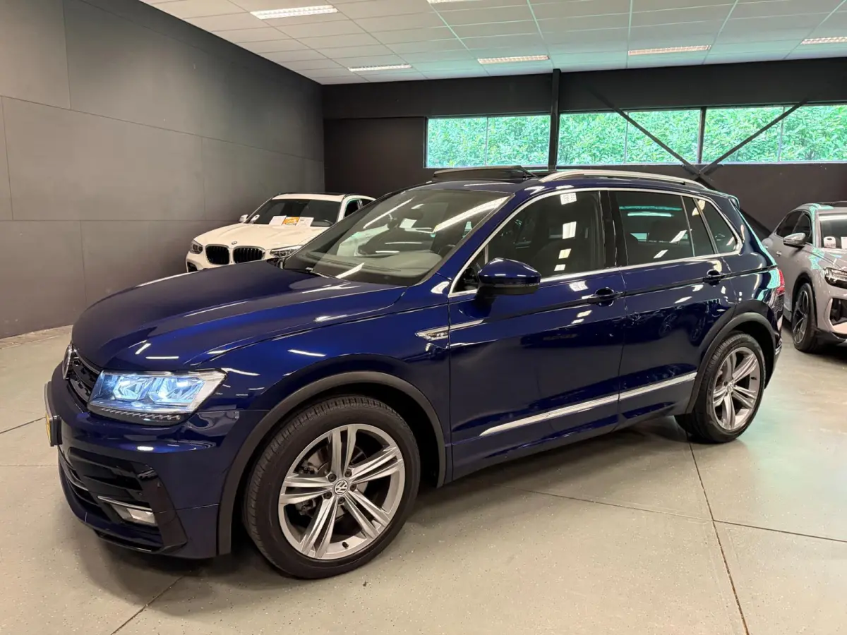 1.4 TSI ACT R-LINE PANO/V-COCKPIT/NAVI/LED/ECC/PDC/CRUISE///