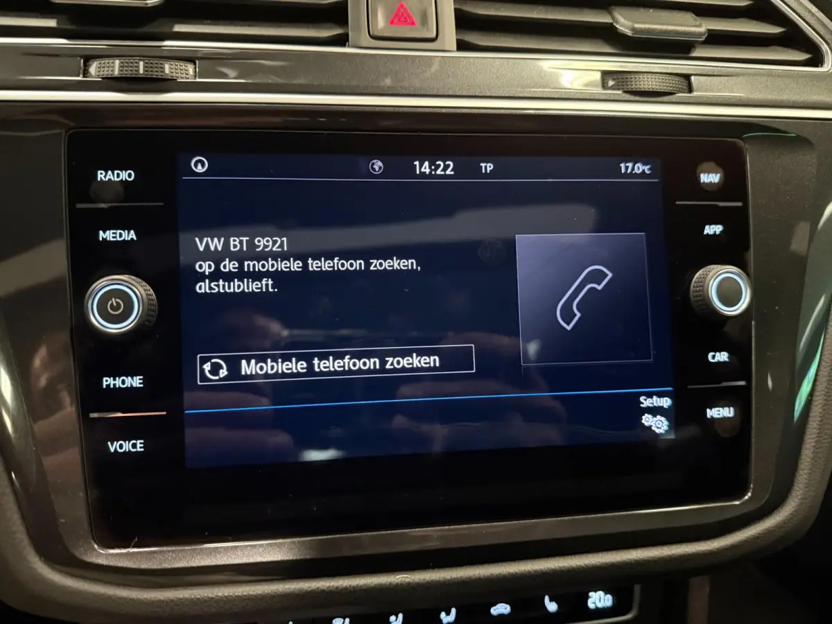 1.4 TSI ACT R-LINE PANO/V-COCKPIT/NAVI/LED/ECC/PDC/CRUISE///