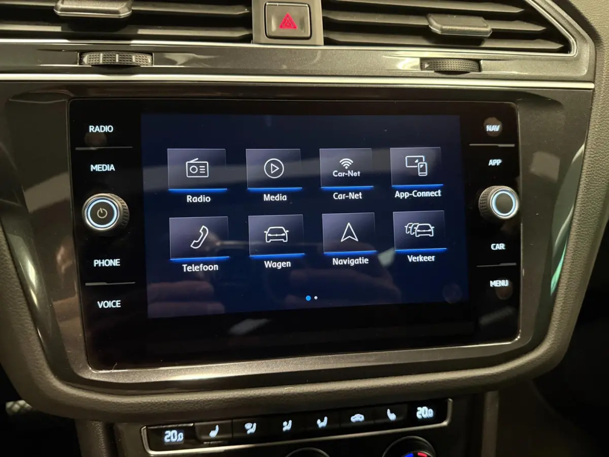 1.4 TSI ACT R-LINE PANO/V-COCKPIT/NAVI/LED/ECC/PDC/CRUISE///