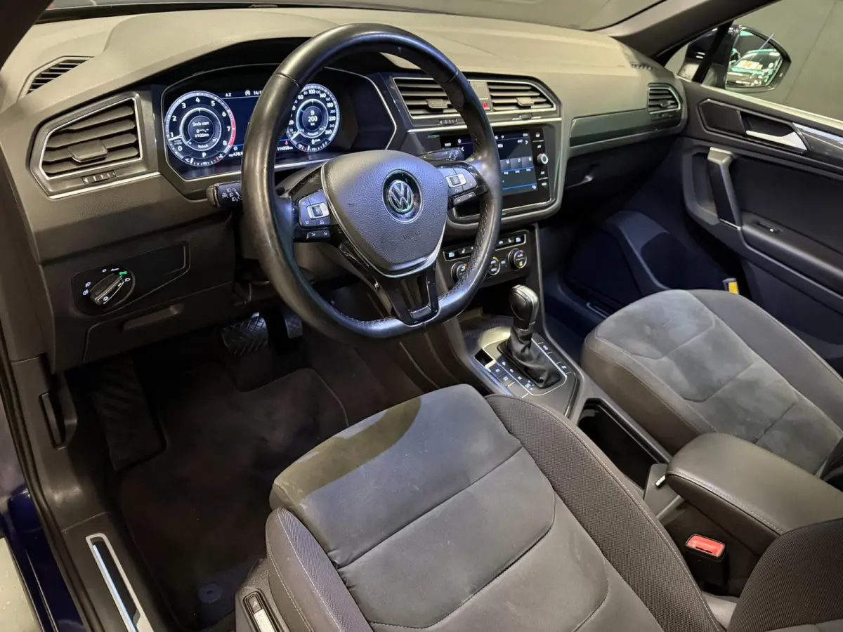 1.4 TSI ACT R-LINE PANO/V-COCKPIT/NAVI/LED/ECC/PDC/CRUISE///