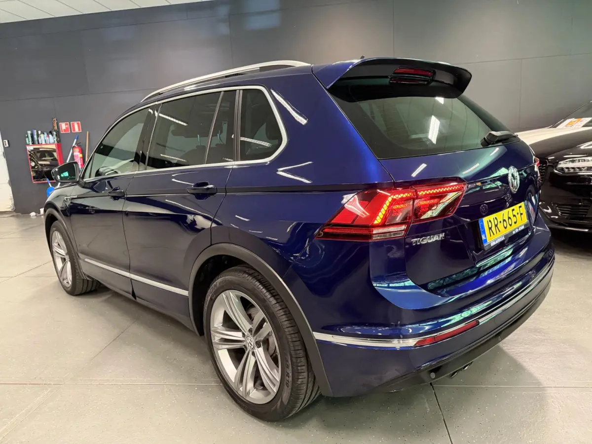 1.4 TSI ACT R-LINE PANO/V-COCKPIT/NAVI/LED/ECC/PDC/CRUISE///