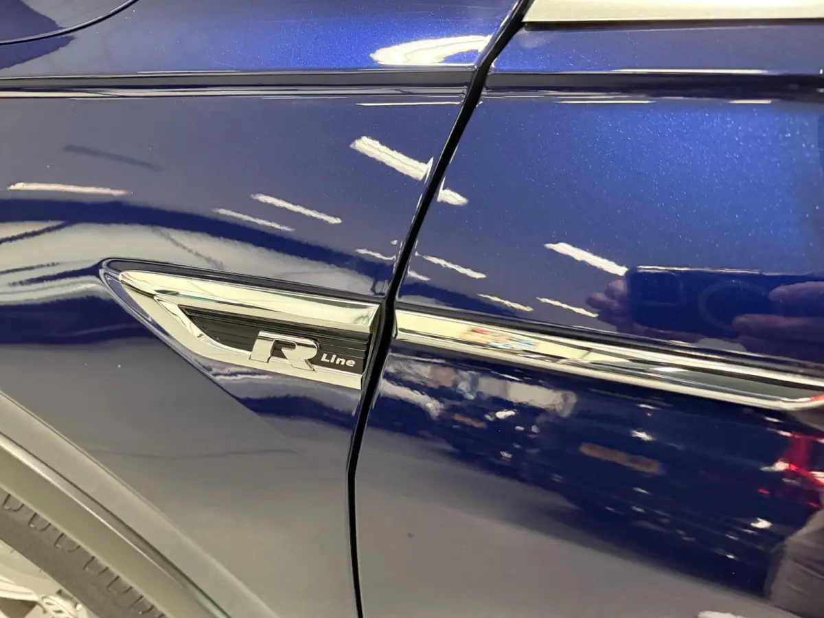 1.4 TSI ACT R-LINE PANO/V-COCKPIT/NAVI/LED/ECC/PDC/CRUISE///