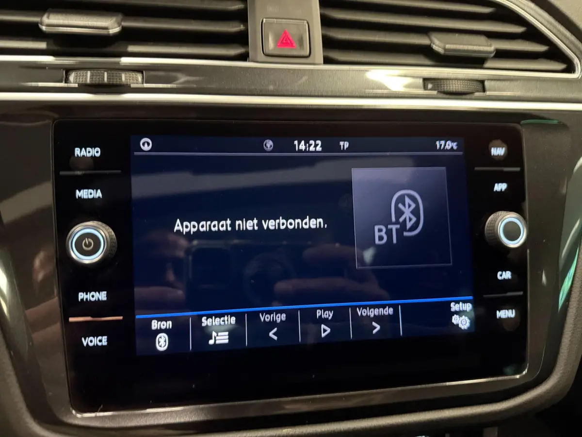 1.4 TSI ACT R-LINE PANO/V-COCKPIT/NAVI/LED/ECC/PDC/CRUISE///