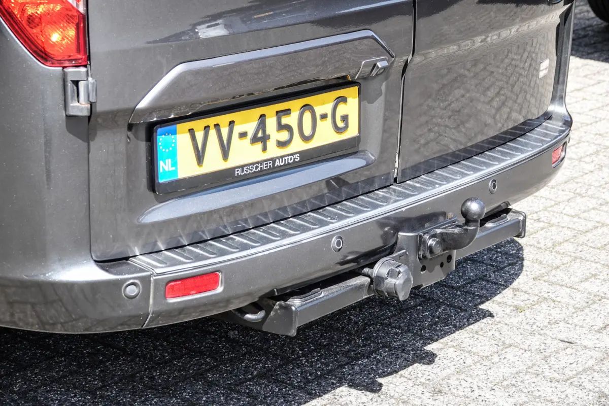 L2H1 2.2Tdci 125Pk | Anniversary Edition | Stoel-Bank | Achteruitrijcamera | Trekhaak | Side Bars | 18'' | Magnetic Grey