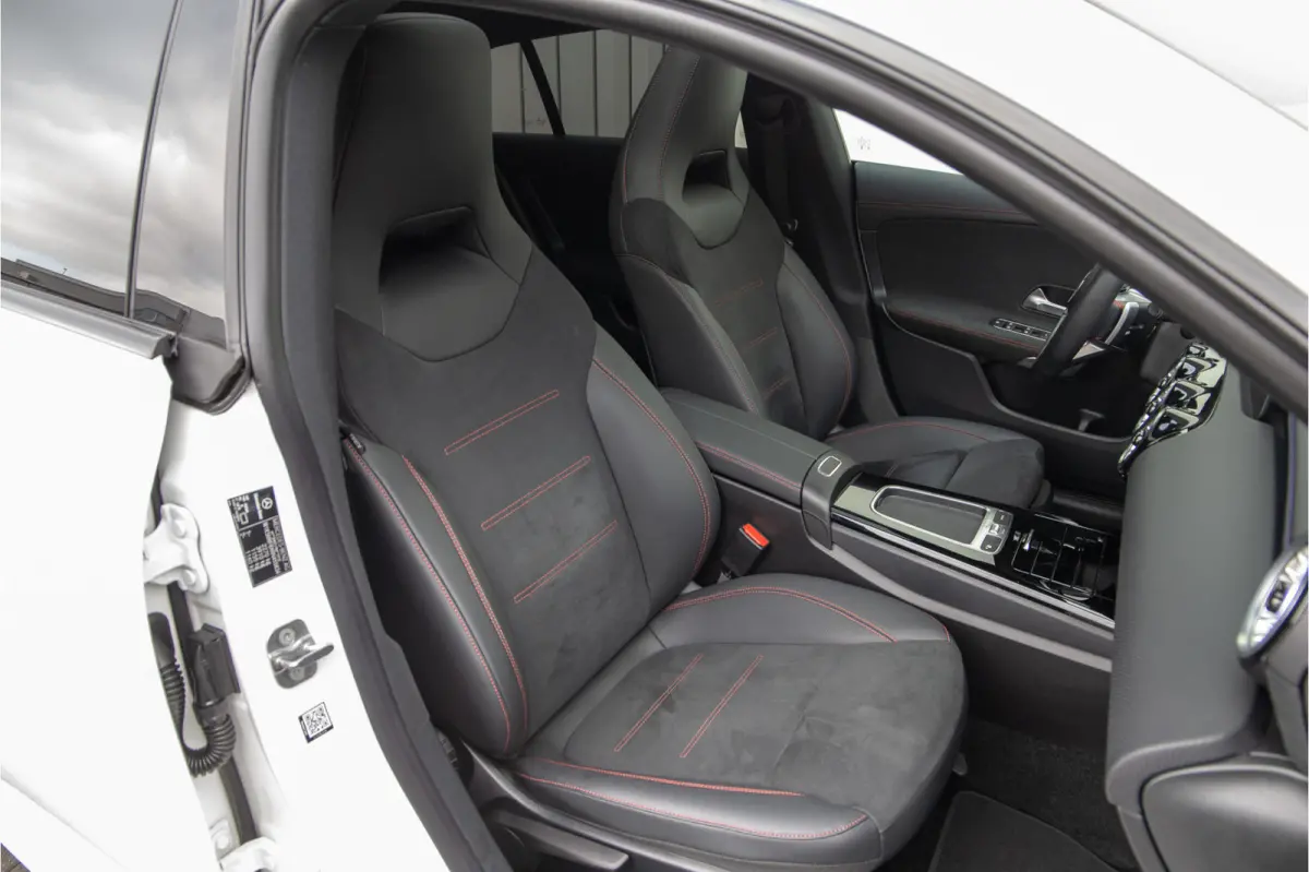 250 e AMG Premium, Nightpack, Pano, Key-Less, Burmester, Hybrid 2024