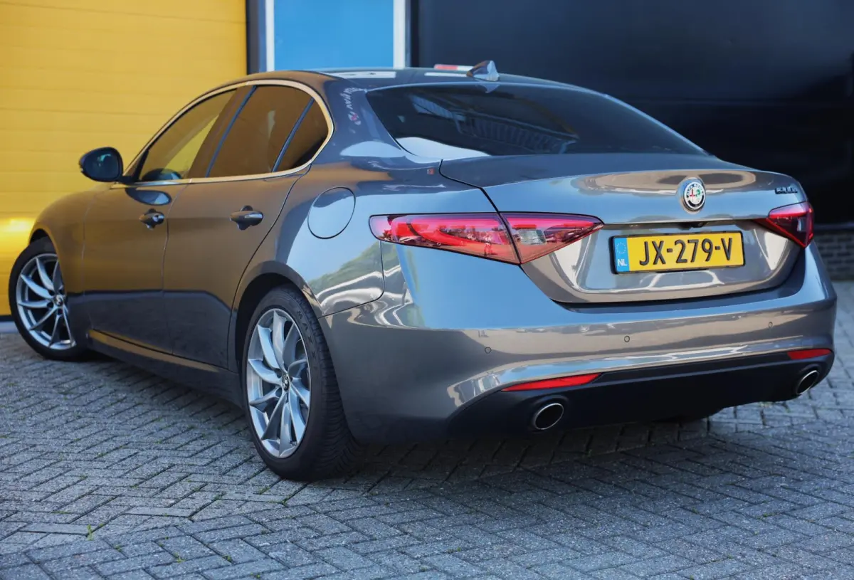 2.2 Super / TOPSTAAT / Dealer Onderhouden / 6 Bak / Navi / Camera / Cognac Leder / Xenon