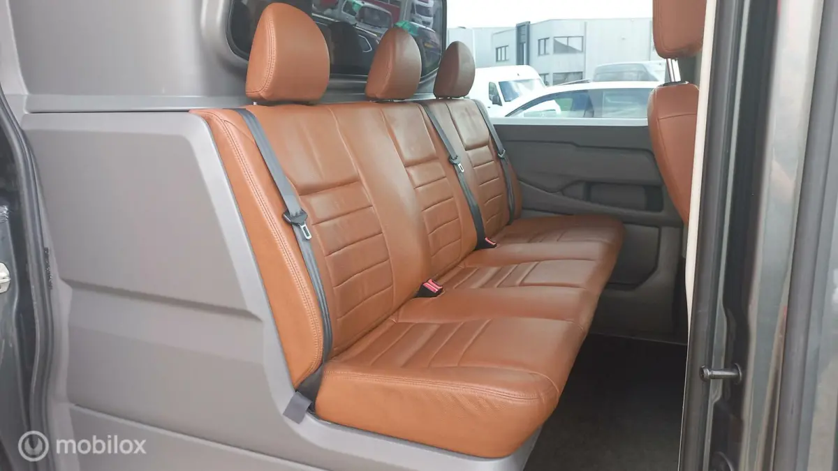 Bestel 35 2.0 TDI L3H3 DC Highline/5PERSOONS