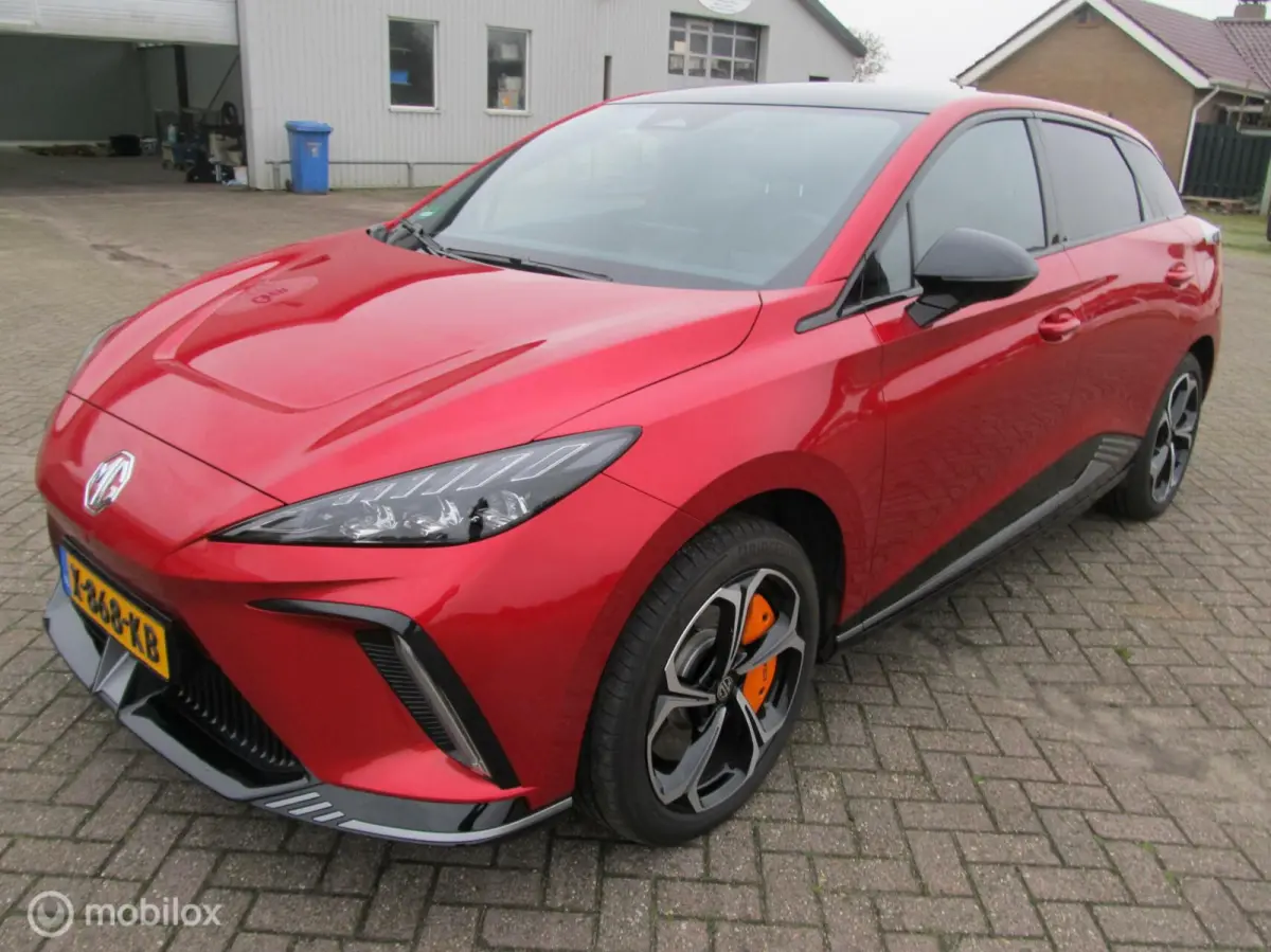 AWD XPOWER 64 kWh met 436 PK met 49000 km, met NAP pas