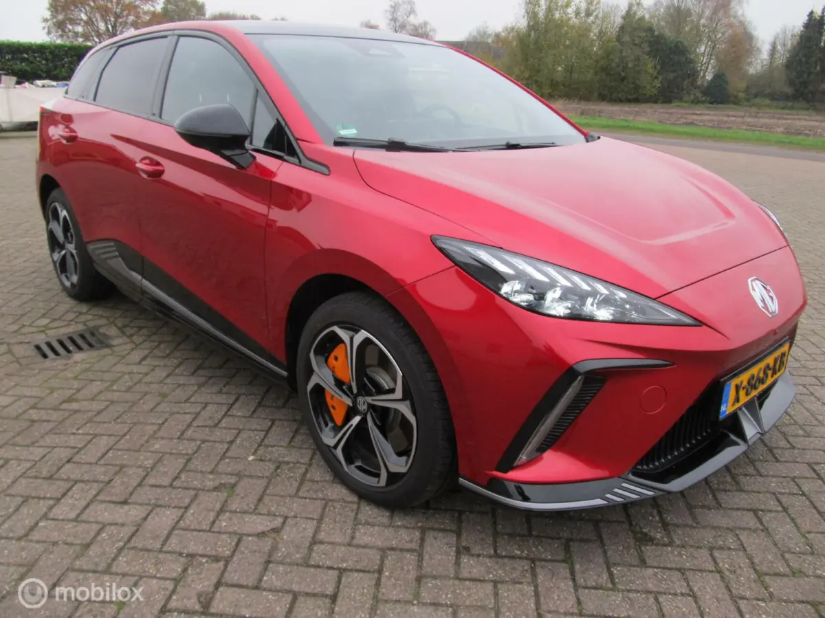 AWD XPOWER 64 kWh met 436 PK met 49000 km, met NAP pas