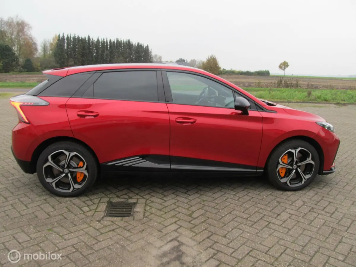 AWD XPOWER 64 kWh met 436 PK met 49000 km, met NAP pas