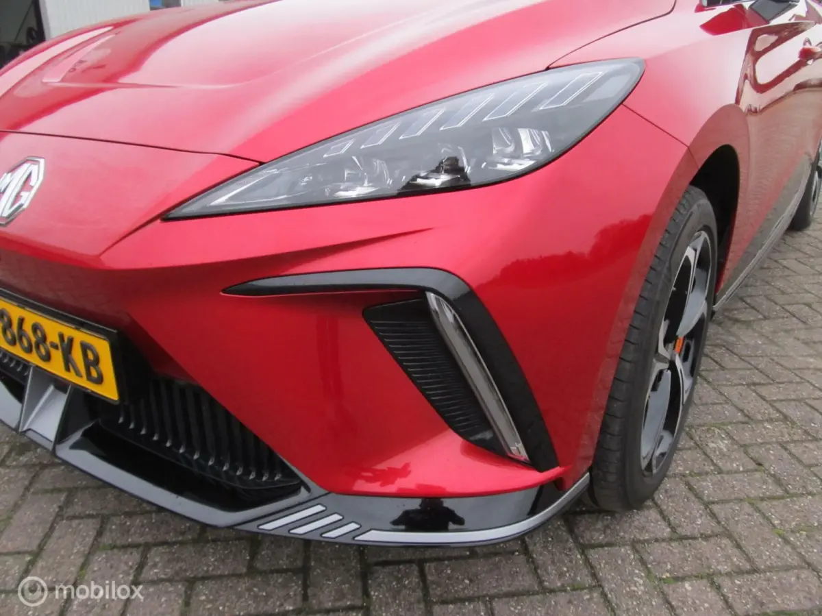 AWD XPOWER 64 kWh met 436 PK met 49000 km, met NAP pas
