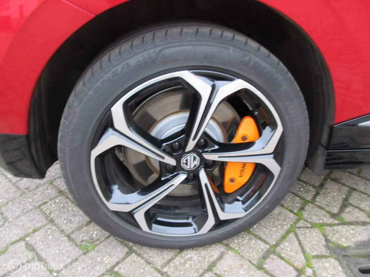 AWD XPOWER 64 kWh met 436 PK met 49000 km, met NAP pas