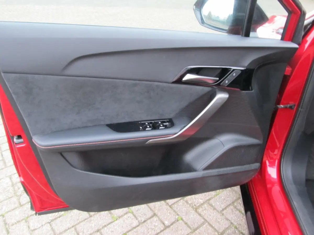 AWD XPOWER 64 kWh met 436 PK met 49000 km, met NAP pas