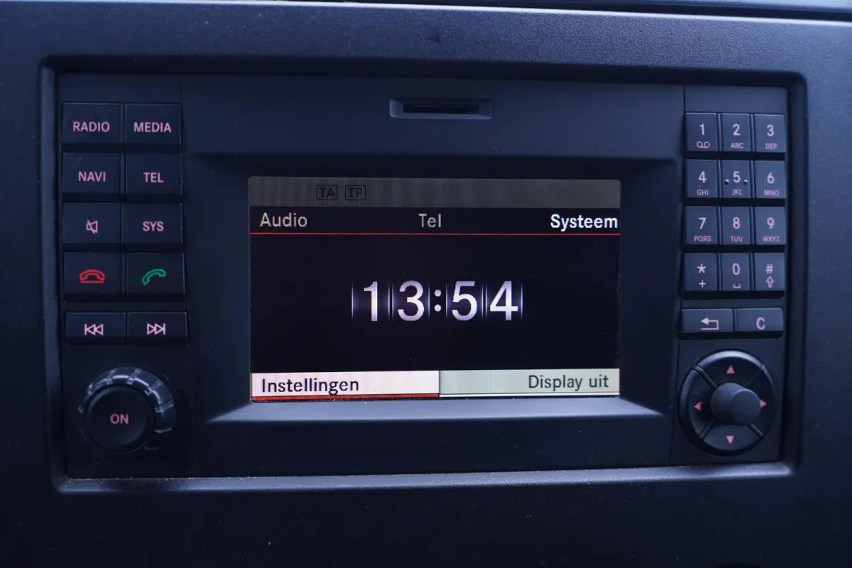 2.0 TDI 136 pk L2H2 Airco, Cruise Control, APK 10-2026