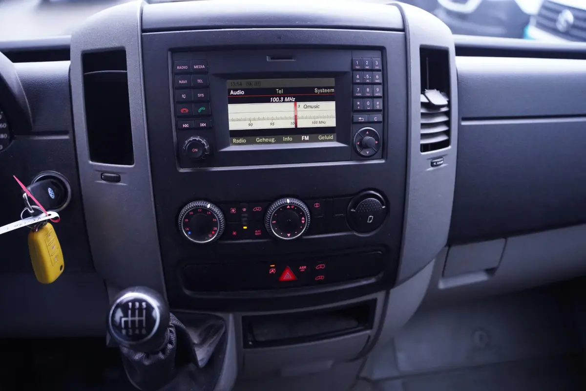 2.0 TDI 136 pk L2H2 Airco, Cruise Control, APK 10-2026
