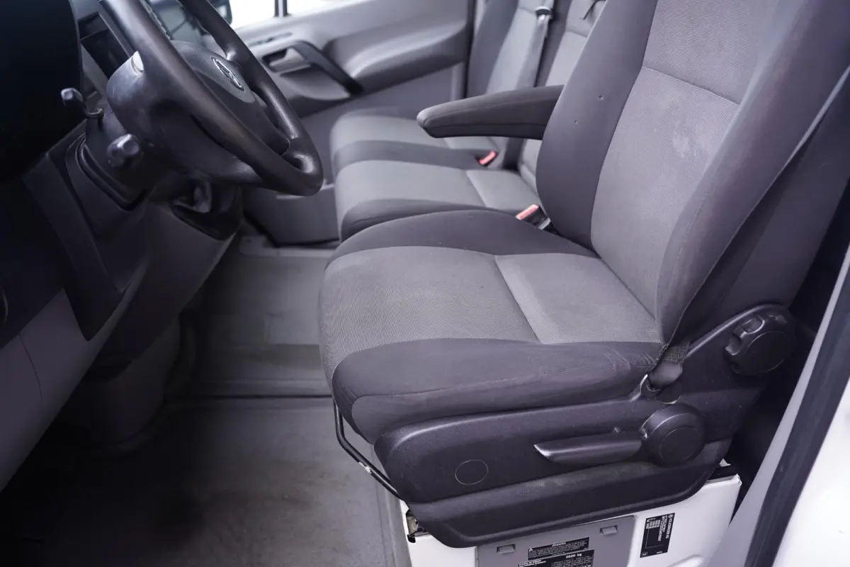 2.0 TDI 136 pk L2H2 Airco, Cruise Control, APK 10-2026